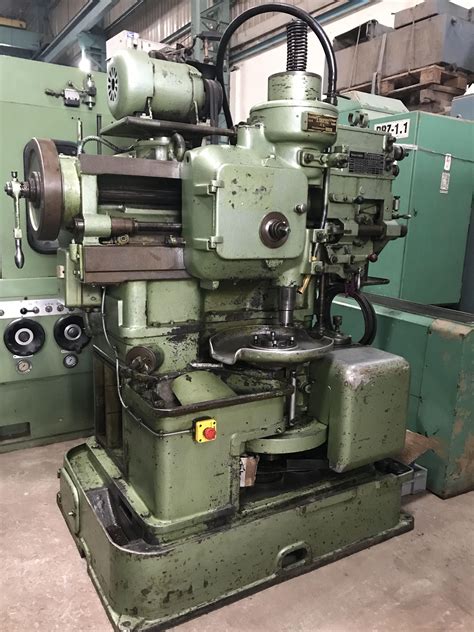 gear shaping machine